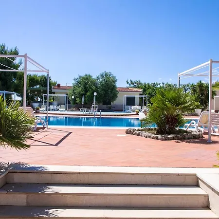Lamandia Aparthotel