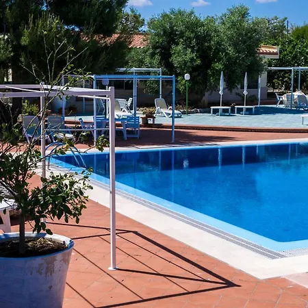 Aparthotel Lamandia